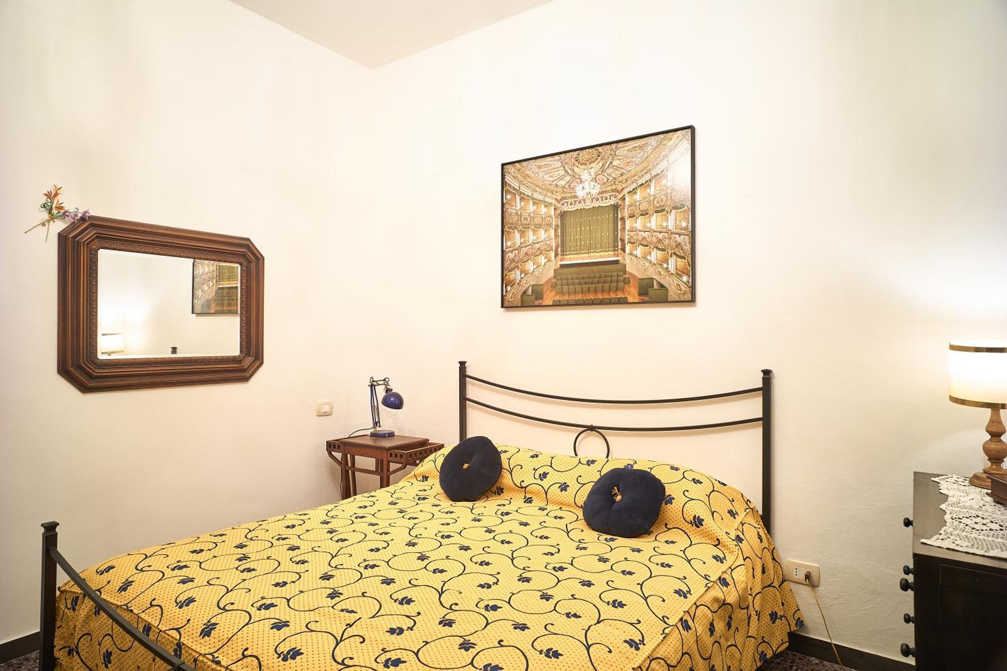 La Casa Fra La Storia E Il Mare Apartment Империа Екстериор снимка